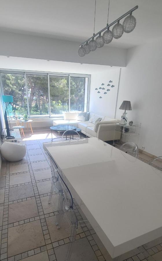 Superbe Appartement Dans Cadre D'Exception - Piscine, Plage Et Tennis Prive باندول المظهر الخارجي الصورة