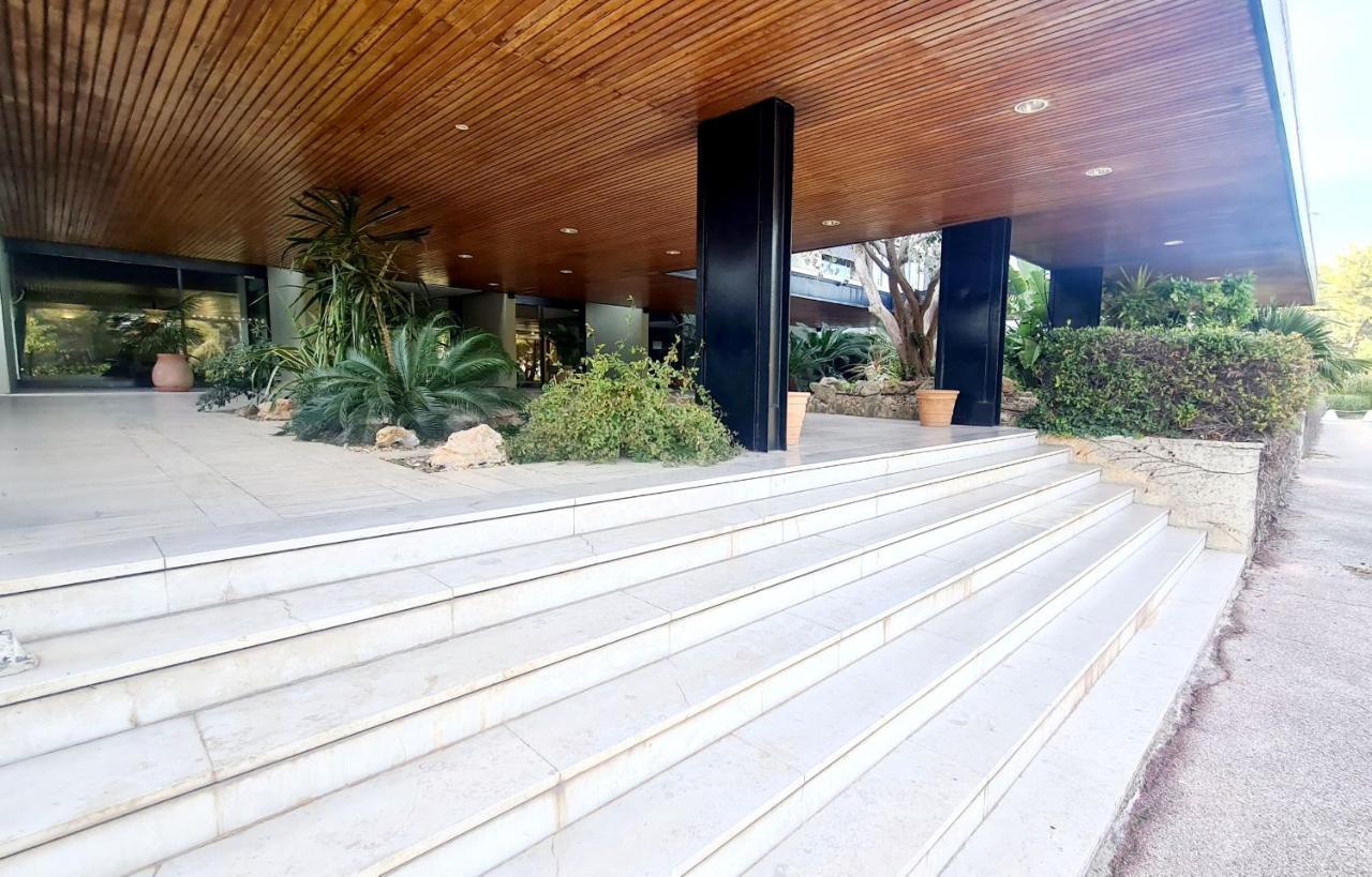 Superbe Appartement Dans Cadre D'Exception - Piscine, Plage Et Tennis Prive باندول المظهر الخارجي الصورة